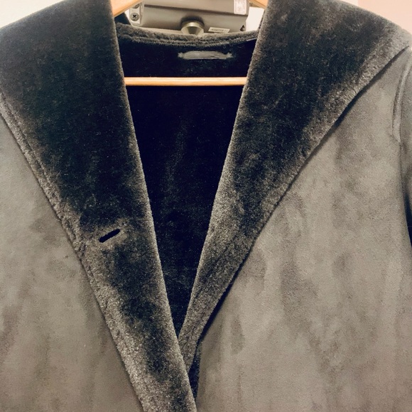 Uniqlo Coat size S - Picture 3 of 5